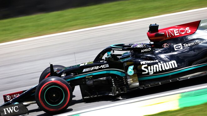 Lewis Hamilton v sobotním sprintu v Brazílii