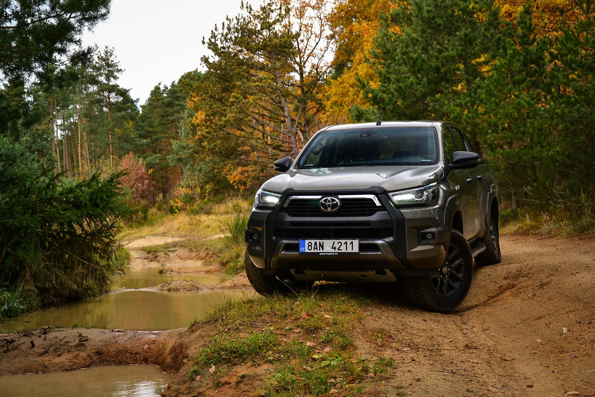 Toyota Hilux 2.8D-4D Invincible Sport