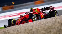 Plní si sen s Ferrari, čeká další pokrok: Sainz je po své nejlepší sezóně 100% připraven na boj o titul - anotační obrázek