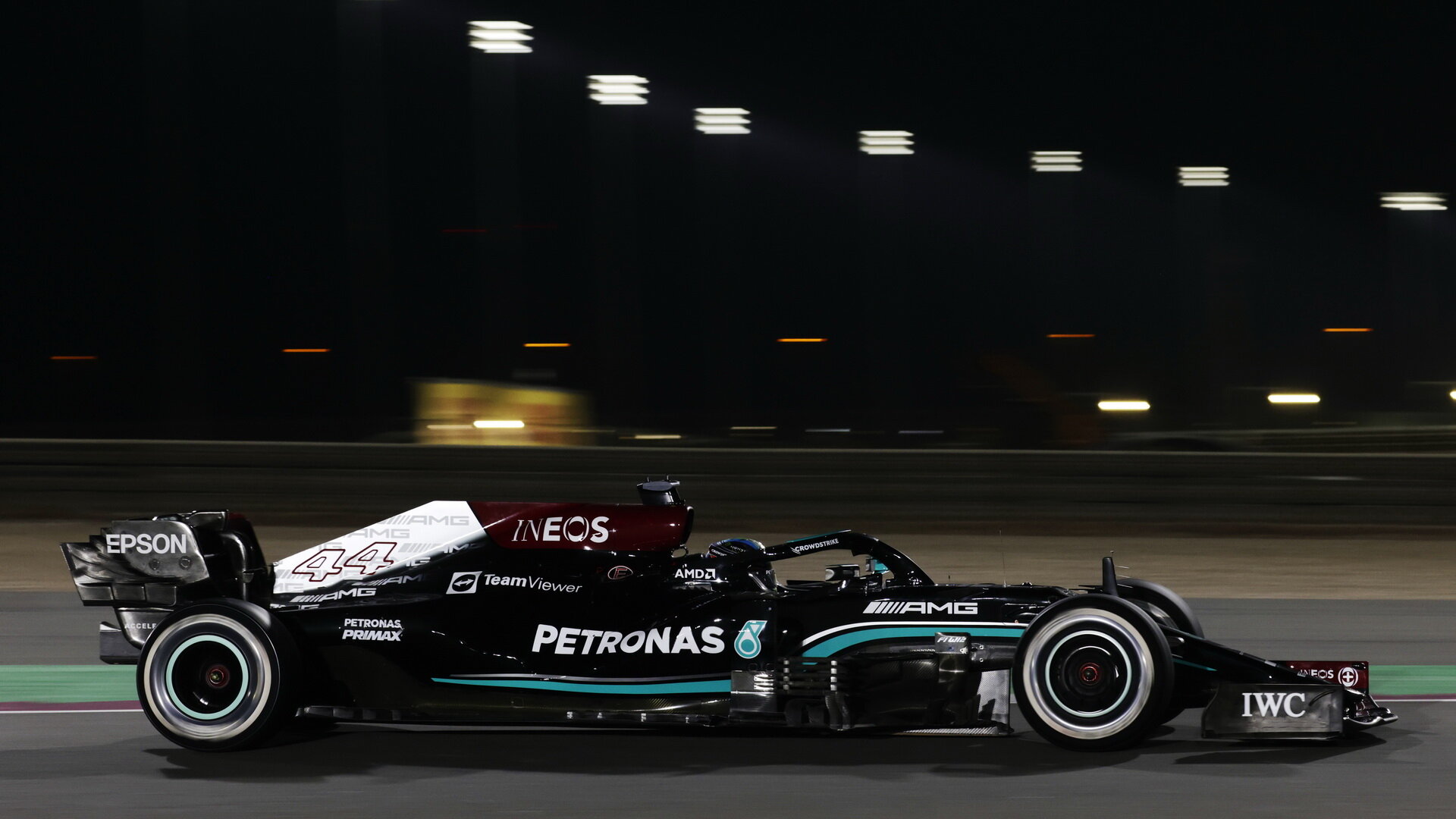 Lewis Hamilton v závodě v Kataru