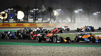 Max Verstappen v závodě v Kataru