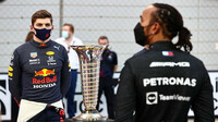FIA urychluje vyšetřování finálového závodu v Abú Zabí, mohlo by ovlivnit setrvání Hamiltona v F1 - anotační obrázek