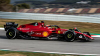 Charles Leclerc testuje druhý den v Barceloně