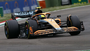 "Vůbec mi neseděl." Norris si musel letošní McLaren upravit, přál by si mít stejný problém jako Mercedes - anotační obrázek