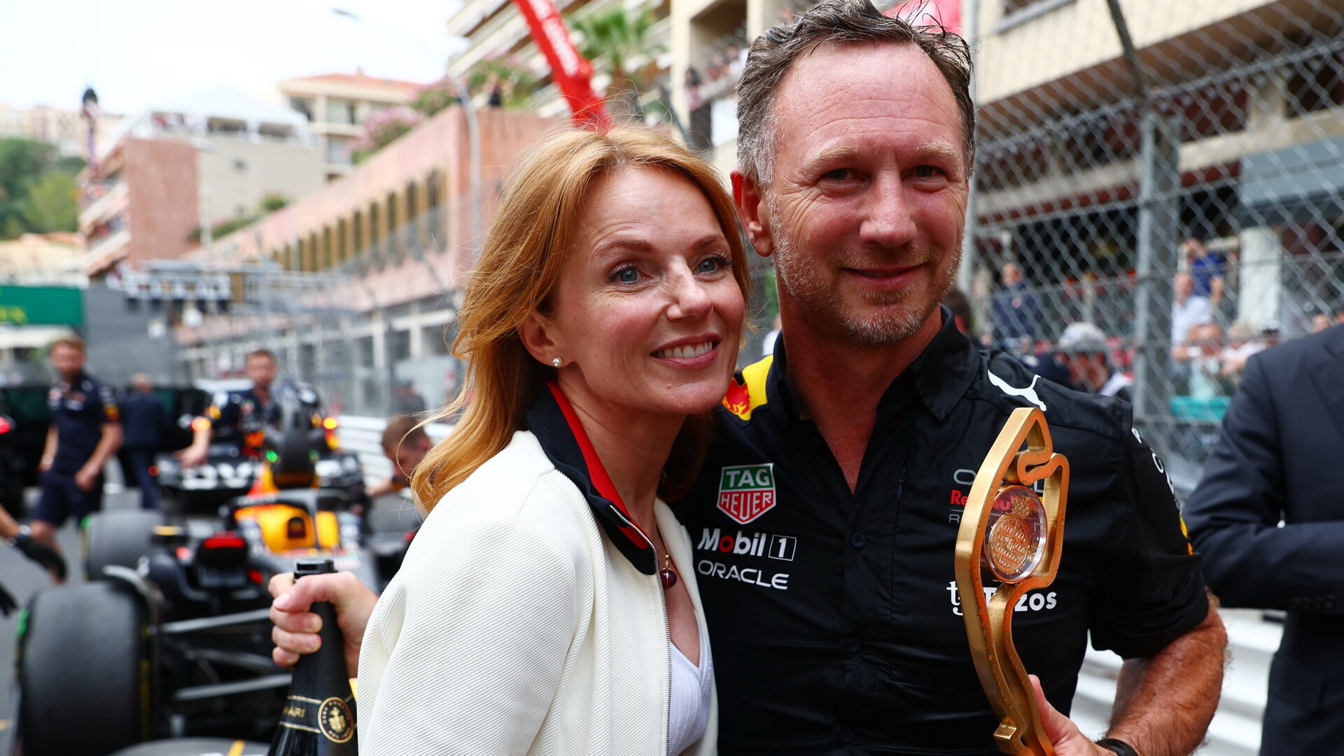 Christian Horner s manželkou Geri po závodě v Monaku