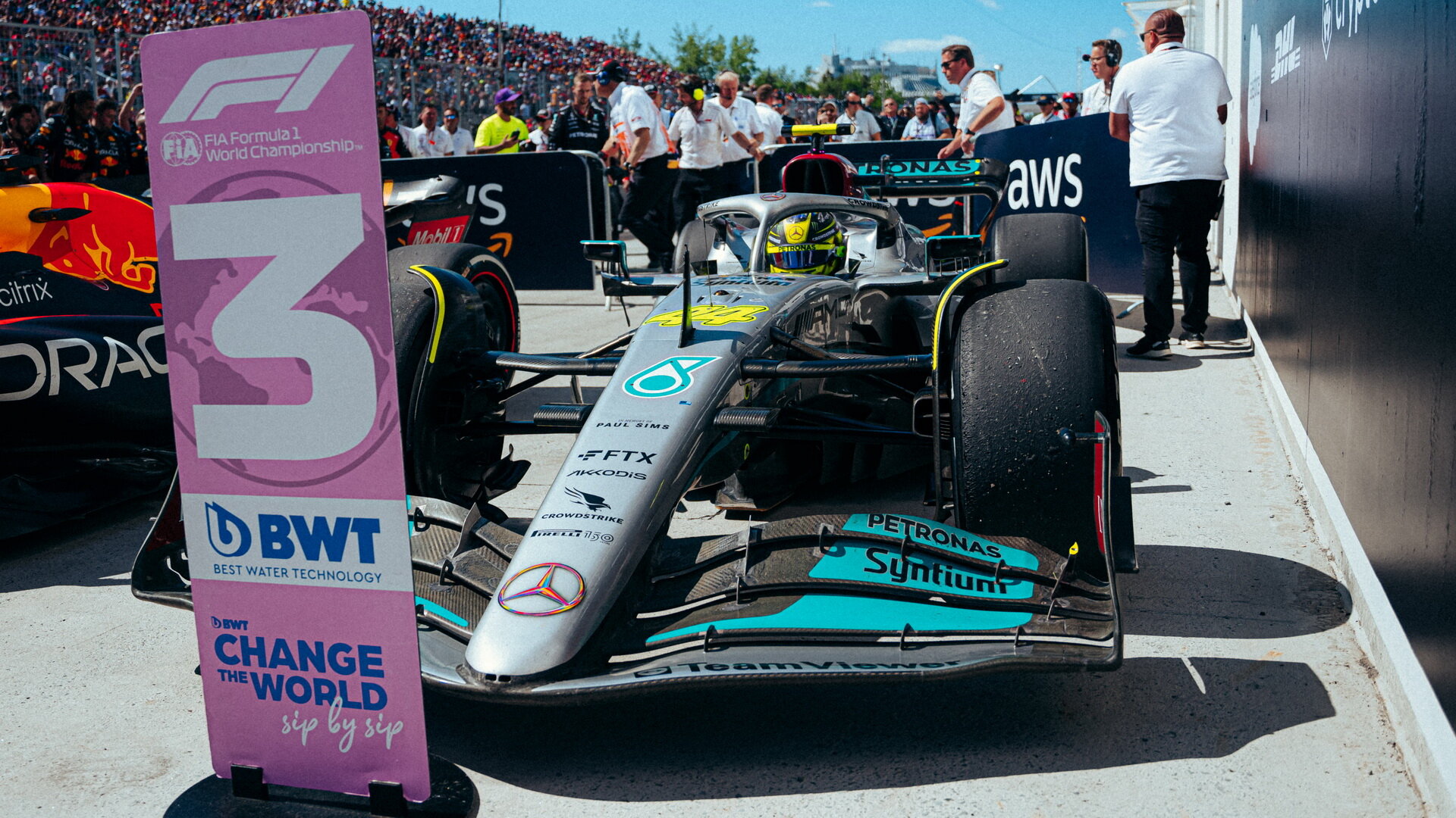 Poskakování nejvíce trápí Mercedes, v Kanadě však dosáhl velkého pokroku a Hamilton skončil na pódiu