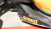 Přední část podlahy McLarenu