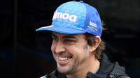 Vysmátý Fernando Alonso