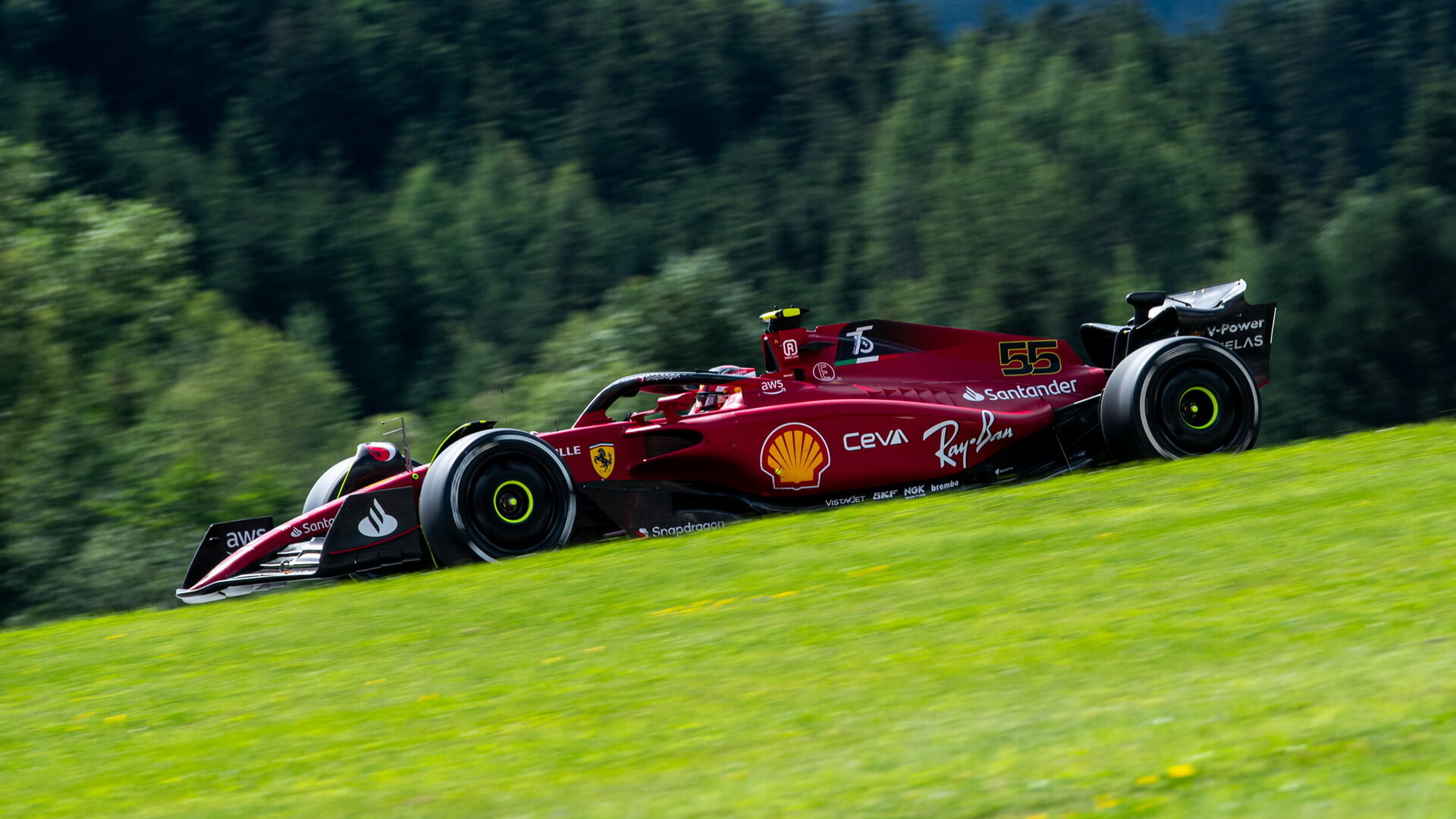 Carlos Sainz v závodě v Rakousku