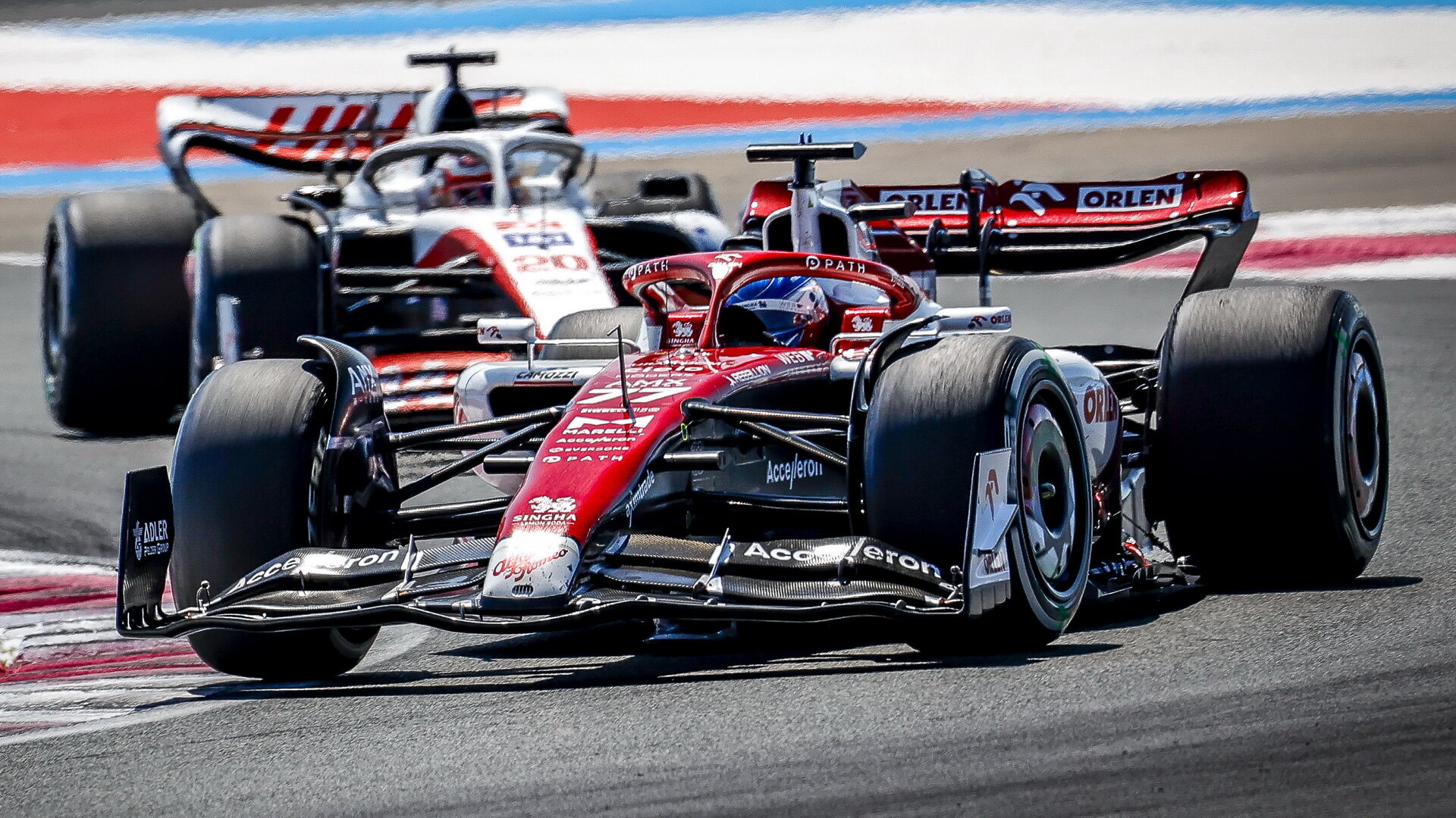 Valtteri Bottas v závodě ve Francii