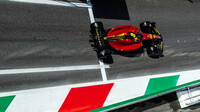 Carlos Sainz s Ferrari F1-75 v Monze