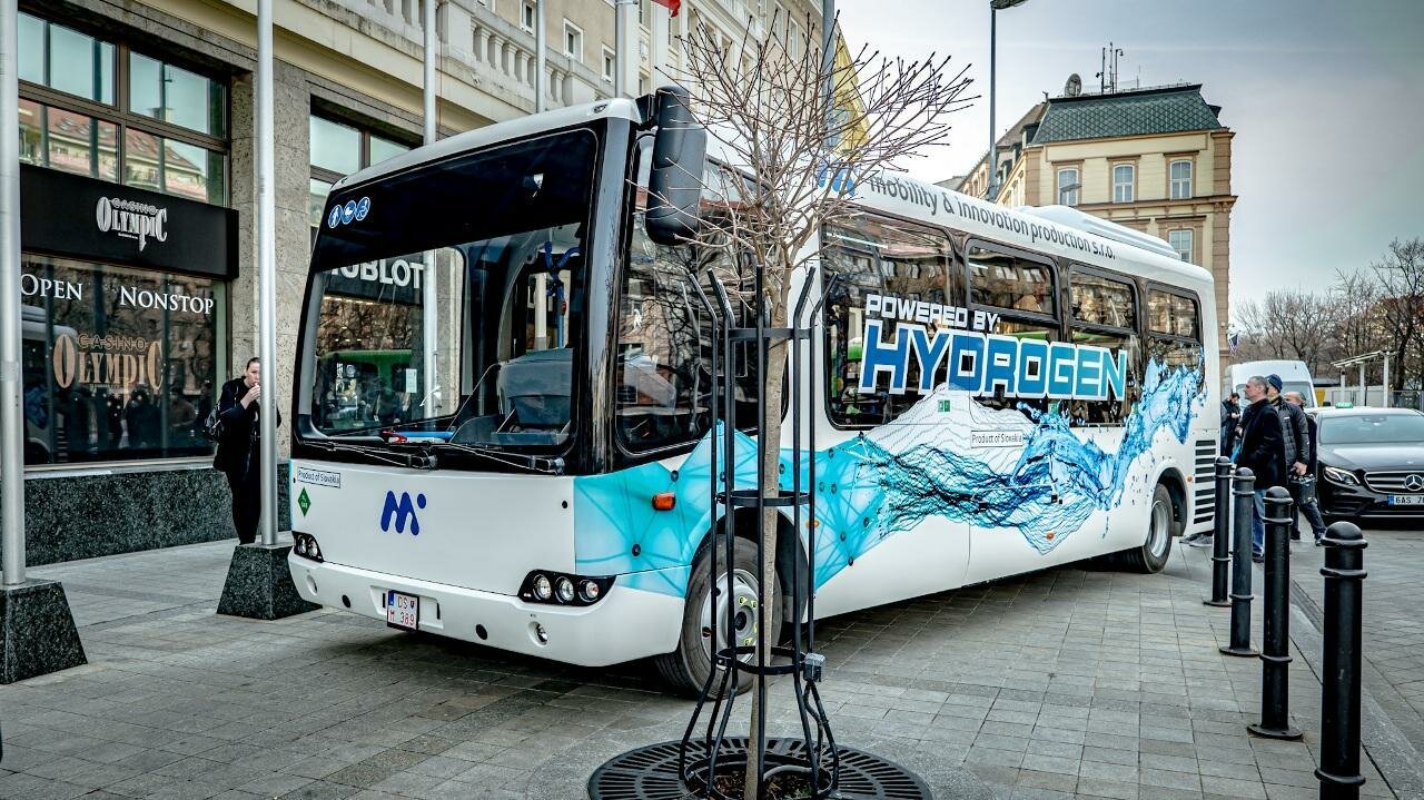 Elan 01H - prototyp autobusu na vodíkový pohon