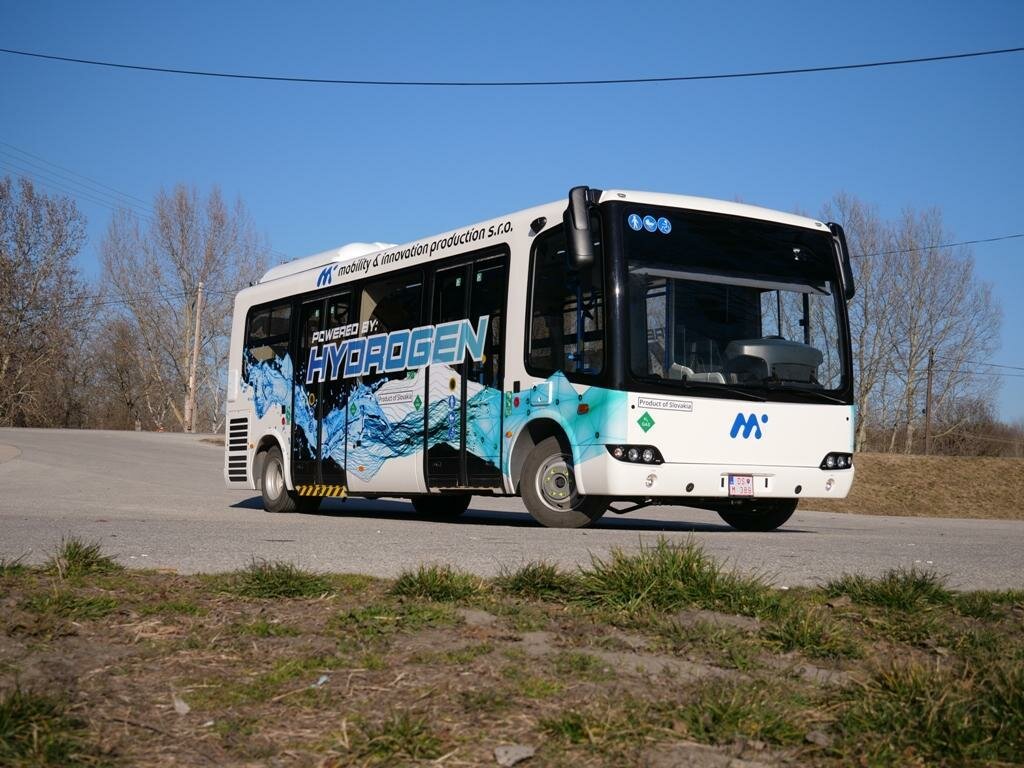 Elan 01H - prototyp autobusu na vodíkový pohon
