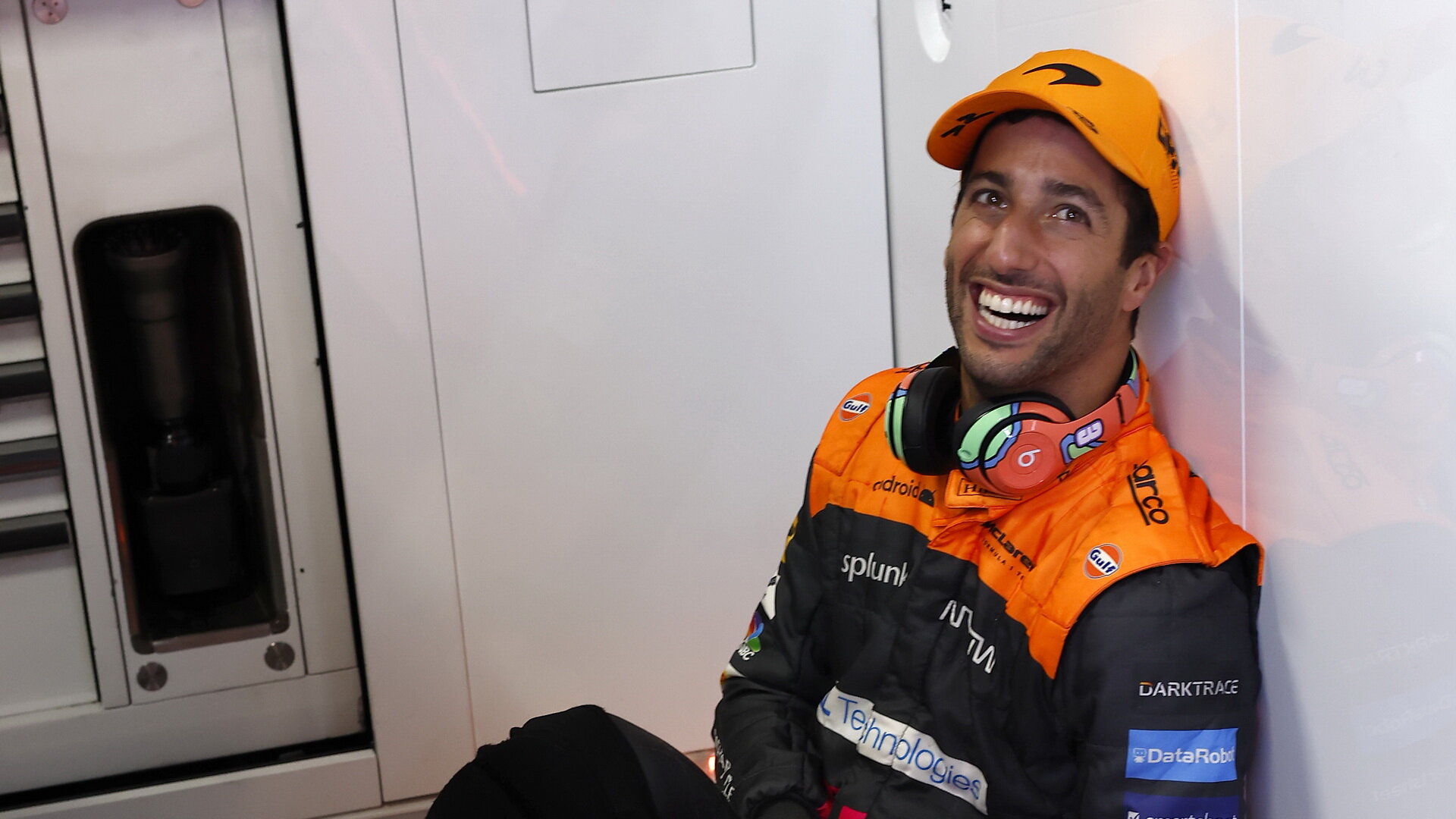Daniel Ricciardo na poslední angažmá v McLarenu hodlá zapomenout. Bude se mu v AlphaTauri dařit lépe?
