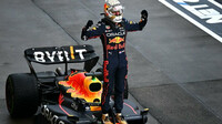 Max Verstappen vyhrává závod v Japonsku