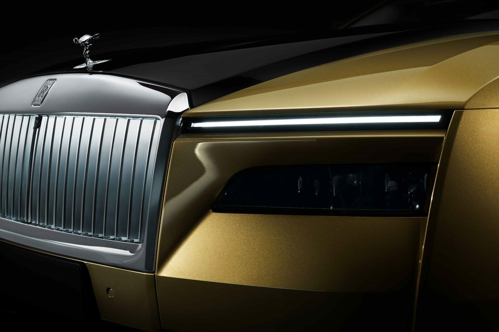 Rolls Royce Spectre, první čistě elektrický model značky