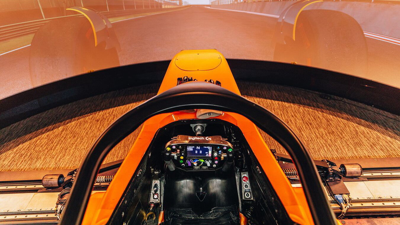 Simulátor McLarenu ve Wokingu