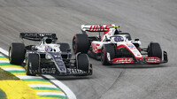 Pierre Gasly a Mick Schumacher v závodě v Brazílii