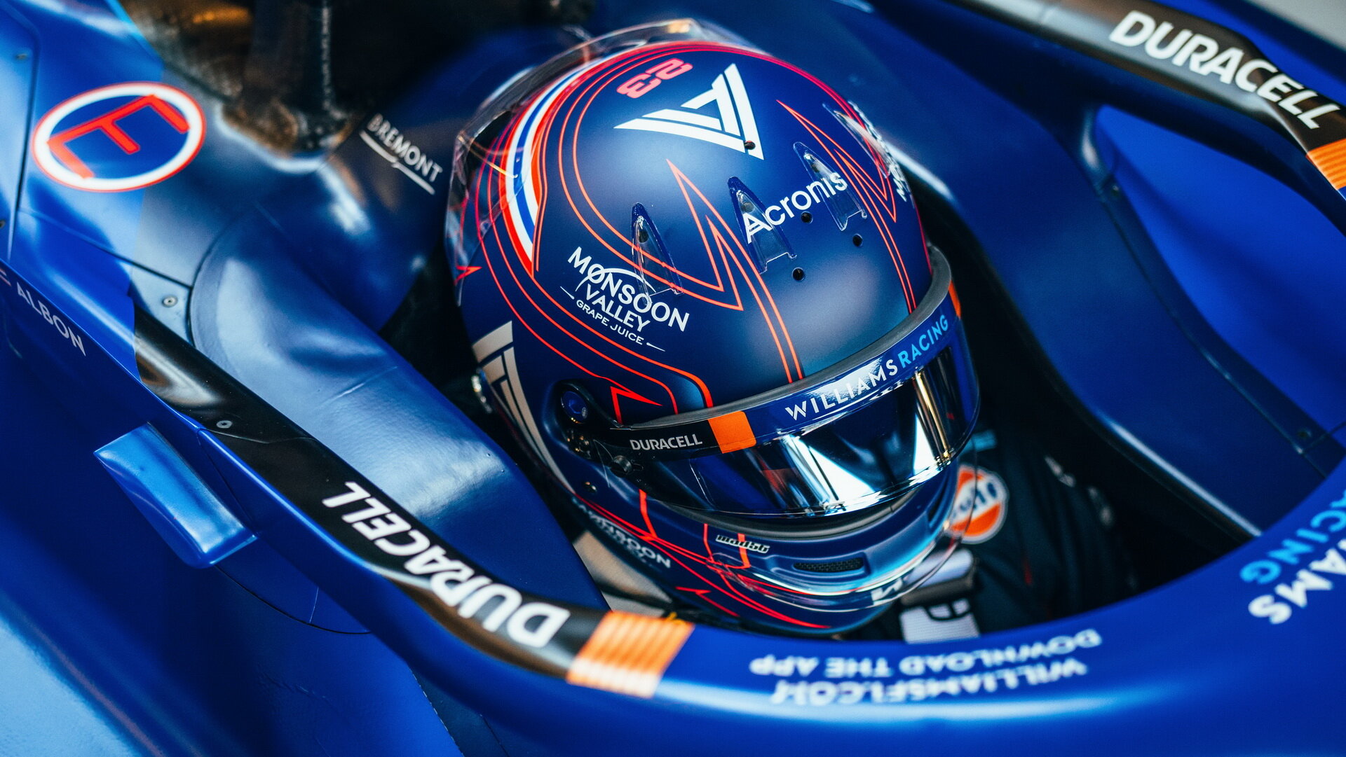 Alexander Albon se projel v novém voze Williams FW45