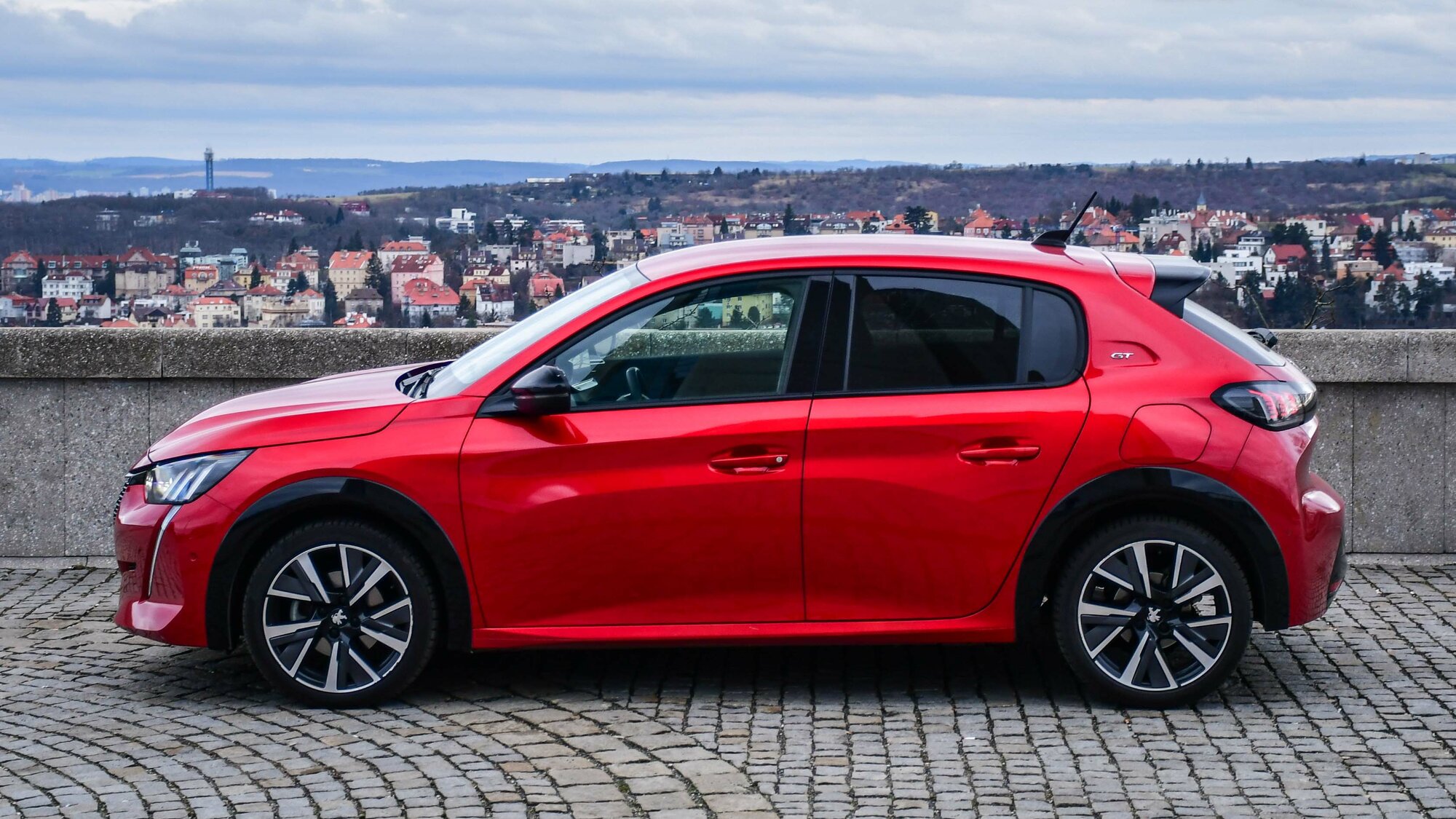 Peugeot 208 GT