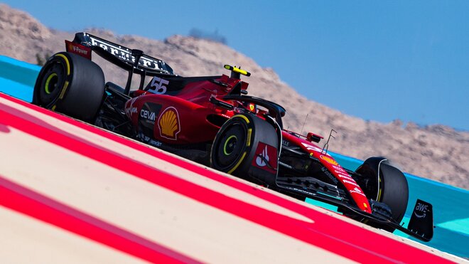 Carlos Sainz během prvních předsezónních testů v Bahrajnu