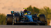 Lewis Hamilton během prvních předsezónních testů v Bahrajnu