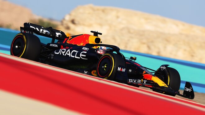 Max Verstappen během prvních předsezónních testů v Bahrajnu