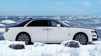 Rolls-Royce představil limitovanou edici Ghost Amber Roads s odkazem na "Jantarovou stezku"