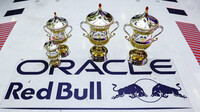 Poháry týmu Red Bull v závodě v Bahrajnu (Sakhir)