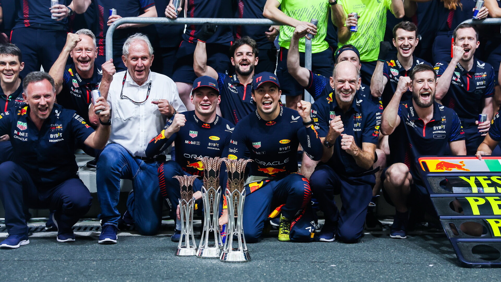 Oslavy Red Bullu po vítězství v závodě