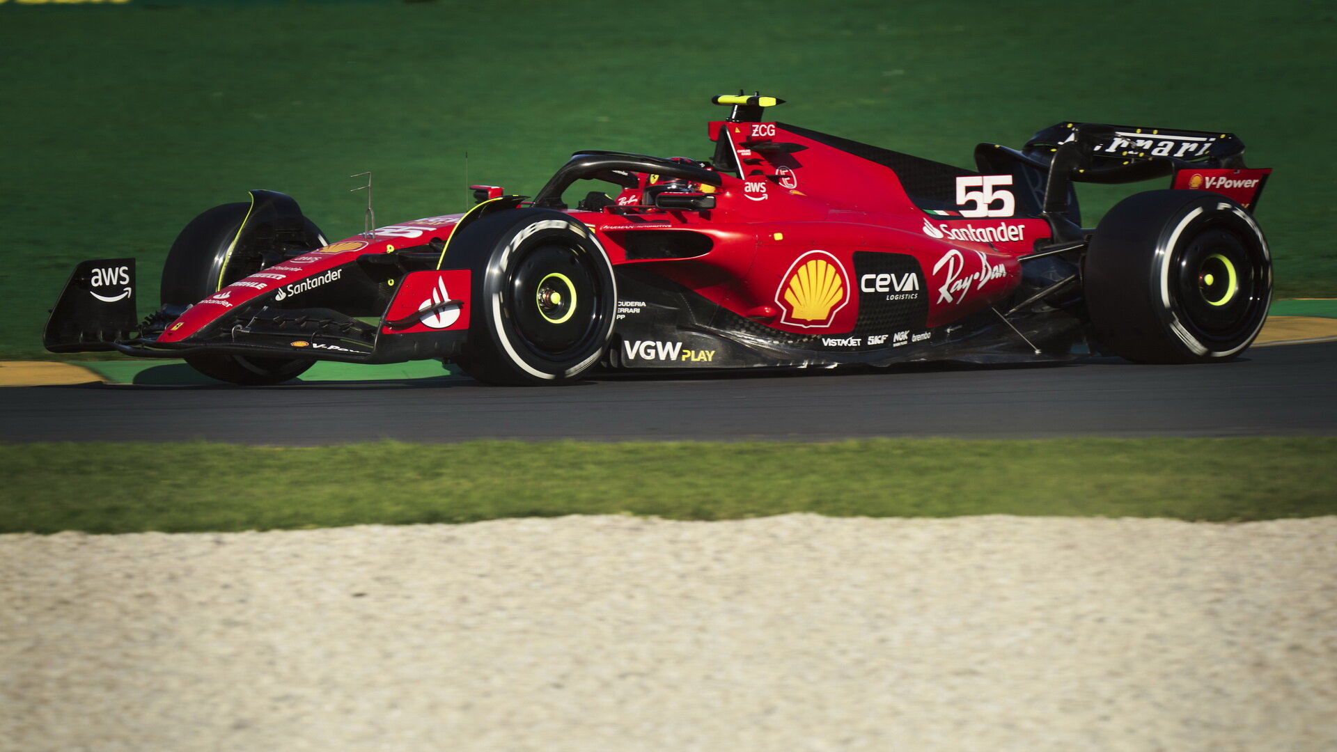 Carlos Sainz v závodě v Austrálii
