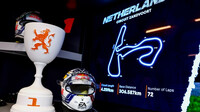 Vítězná trofej Maxe Verstappena po závodě v Holandsku