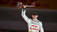 GP Abú Zabí: Verstappen zakončil sezonu stylově. V závěsu Leclerc a Russell - anotační obrázek