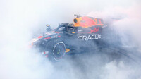 Max Verstappen slaví dalsí vítězství po závodě v Abú Zabí