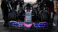 Esteban Ocon před závodem v Bahrajnu