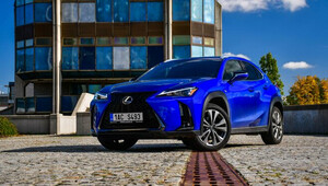 TEST Lexus UX300h F Sport – stále oblíbenější prémiový crossover po modernizaci - anotační obrázek