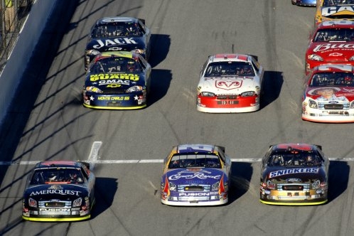 V NASCAR si diváci spojují piloty více s konkrétním sponzorem