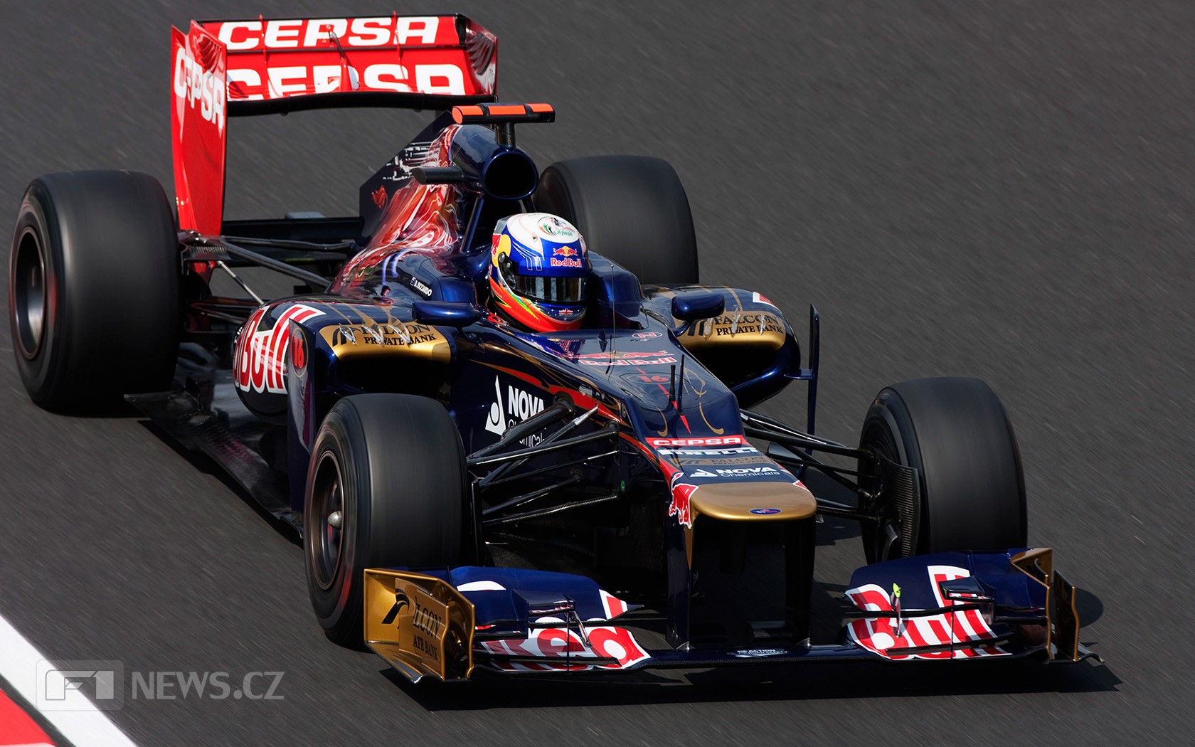 Před více než deseti lety se Ricciardo poprvé posadil do tehdy ještě Toro Rosso